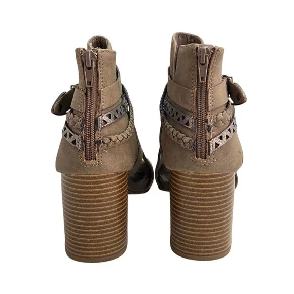 Jellypop Tenley Womens Taupe Peep-Toe Booties Block Heel Braided Strap Zipper 9M - Picture 3 of 9